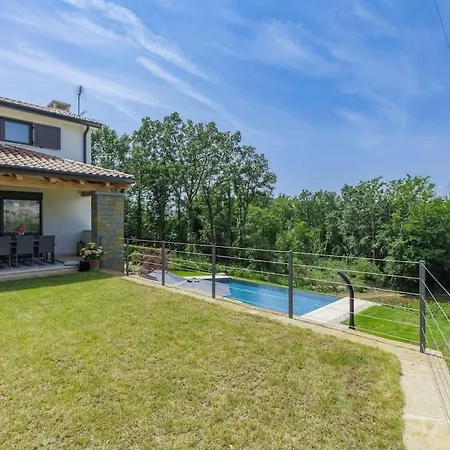 Rokvilla Lägenhet *