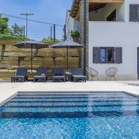 Lägenhet Rokvilla *