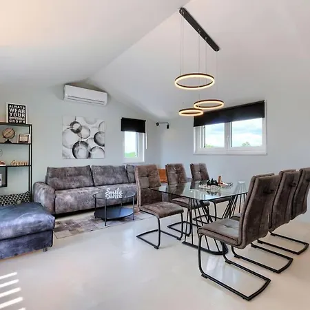 Apartment Rokvilla