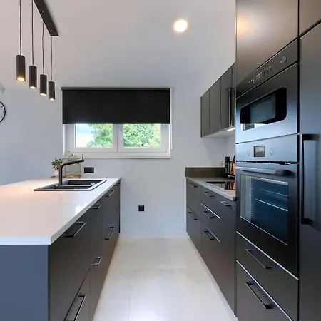 Rokvilla Apartment