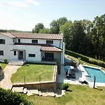 Rokvilla Apartment