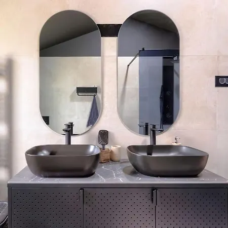 Rokvilla Apartman