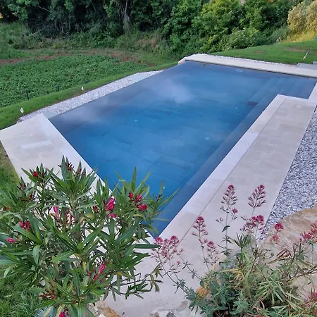 Rokvilla Apartament *